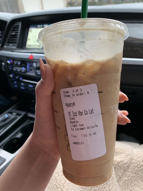 venti iced vanilla bean latte with two shots and extra caramel drizzle Starbucks Vanilla Iced Coffee, Starbucks Calories, Almond Milk Latte, Starbucks Latte, Vanilla Iced Coffee, Starbucks Tea, Cold Starbucks Drinks, Starbucks Vanilla, Secret Starbucks Recipes