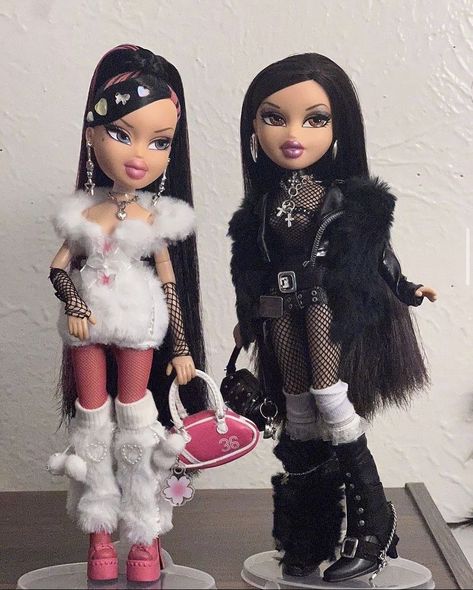 2000s Fashion Pink, Bratz Y2k, Band Practice, Bratz Doll Outfits, Y2k Bratz, Brat Doll, Bratz Girls, Bratz Inspired Outfits, Fantasy Art Dolls