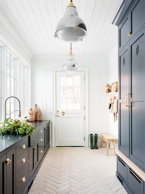 mudroom, small mudroom ideas, entry way storage, mudroom laundry room, mudroom entryway, mudroom ideas, mudroom design, black cabinets, mudrooms, mudroom inspiration, mudroom lighting, entryway lighting Mediterranean Mudroom, Mudroom Lighting, Entryway Mudroom Ideas, Mudroom Inspiration, Lighting Entryway, Small Mudroom, Bathtub Repair, Small Mudroom Ideas, Mudroom Laundry