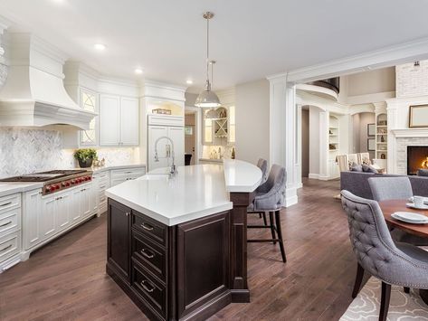 Gorgeous White Kitchen, Living Room Floor Plans, Kitchen Design Pictures, Kitchen Island Ideas, Custom Kitchens Design, Freestanding Kitchen, Kitchen Cabinets Decor, Kitchen And Dining Room, White Kitchen Design