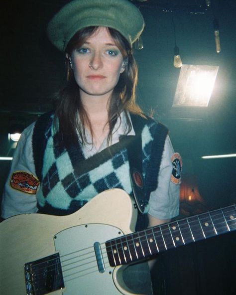 Orla Gartland, Guitar Reference, Female Musicians, Female Artists, Rock N Roll, Fangirl, Musician, Guitar, Music