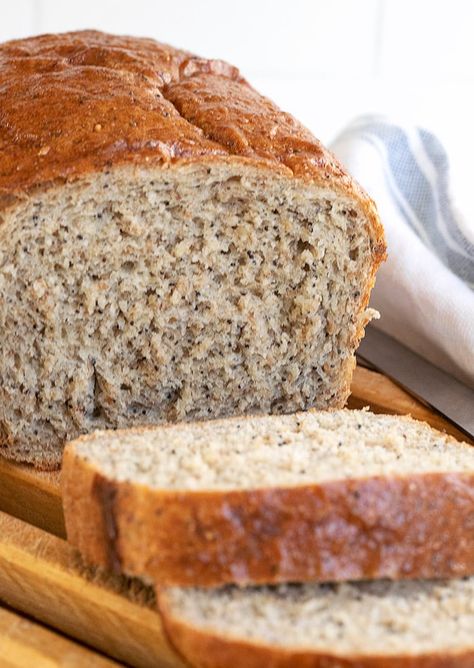 Flax Seed Bread Recipe, Multigrain Bread Recipe, Seeded Bread Recipes, Honey Wheat Bread, Multi Grain Bread, Wheat Bread Recipe, Oatmeal Bread, Bread Maker Recipes, Seed Bread