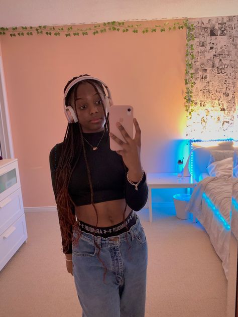 baggy jeans, black turtleneck, the rocks inspired, under armor, beats, rose gold,  beats, red hair, knotless braids, pink iphone, outfit, fit cute outfit, fetch, necklace, pandora bracelet Red Hair Knotless Braids, Beats Rose Gold, Knotless Braids Pink, Braids Pink, Baggy Jeans Black, Gold Beats, Necklace Pandora, Knotless Braids, Black Turtleneck