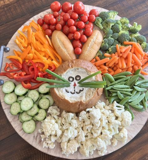 Bunny Veggie Tray Bunny Veggie Tray, Crazy Busy Mama, Carrot Colour, Coffee Creamer Recipe, Homemade Dips, Healthy Easter, Creamer Recipe, Breakfast Appetizers, Yogurt Dip