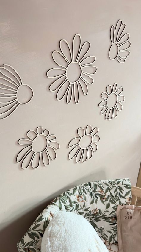 Wooden Wall Flowers Daisy - Set of 6 One Line Style Blossoms | Natural Plywood, Children's Room Decoration Mounting Putty, Flowers Daisy, Wall Flowers, Wooden Flowers, Childrens Room Decor, Child's Room, Nature Design, Wooden Wall, Flower Making