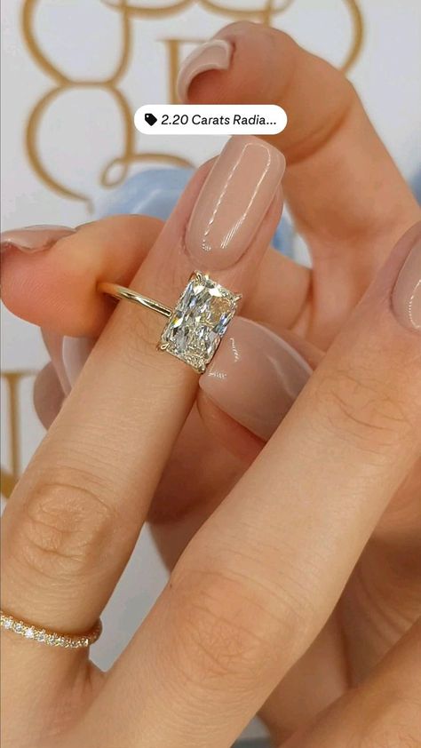 Rectangle Engagement Rings, Radiant Cut Diamond Engagement Rings, Dream Wedding Ring, Radiant Cut Engagement Rings, Radiant Engagement Rings, Cute Engagement Rings, Engagement Ring Inspiration, Future Engagement Rings, Emerald Engagement Ring Cut