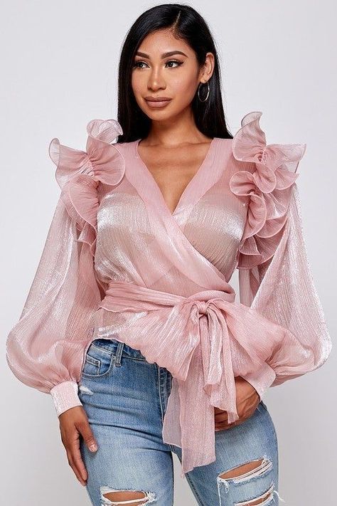 Classy T Shirt, Organza Outfit, Business Blouse, Glitter Blouse, Fancy Shirt, Iranian Women Fashion, Pretty Blouses, Lakme Fashion Week, Looks Chic