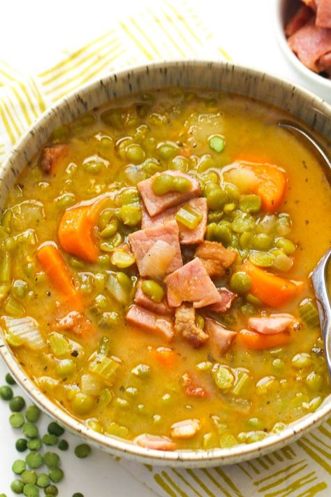 Split Pea Soup - a very simple yet hearty and comforting soup that is a great dish to make use of leftover holiday ham. Toss it with carrots, potatoes... Ham And Pea Soup, Pea Ham Soup, Split Pea Ham Soup, Easy Soul Food, Chili Sides, Split Pea Soup Recipe, Southern Cake, Southern Breakfast, Chicken Broccoli Rice Casserole