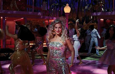 Disco Barbie, Barbie 2023, Barbie Aesthetic, Barbie Outfits, Barbie Makeup, Princesa Peach, Dancing Gif, Theme Dress, Barbie Movie