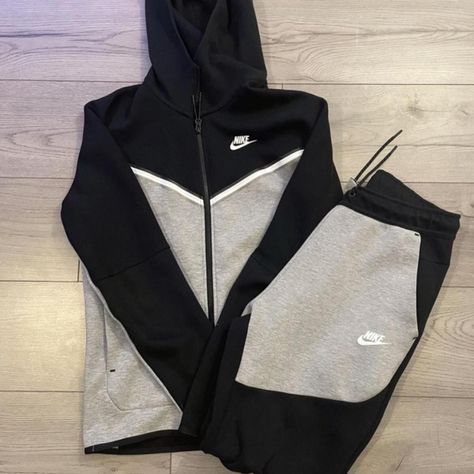 Nike Tech Fleece Full Tracksuit - Black / Dark Grey... - Depop Nike Tech Sweatsuit, Nike Tech Fleece Tracksuit, Nike Tech Tracksuit, Nike Tech Jacket, Nike Tech Hoodie, Nike Tracksuits, Full Tracksuit, Tech Hoodie, Nike Tracksuit