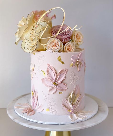 Cakes By Angelica (@cakes_by_angelica) • Instagram photos and videos Cake For Women Elegant, 50th Birthday Cake For Women, Birthday Cake For Women Elegant, Tropical Birthday Cake, Birthday Cake For Women, Cake For Women, Online Wedding Invitations, 80 Birthday, 80 Birthday Cake