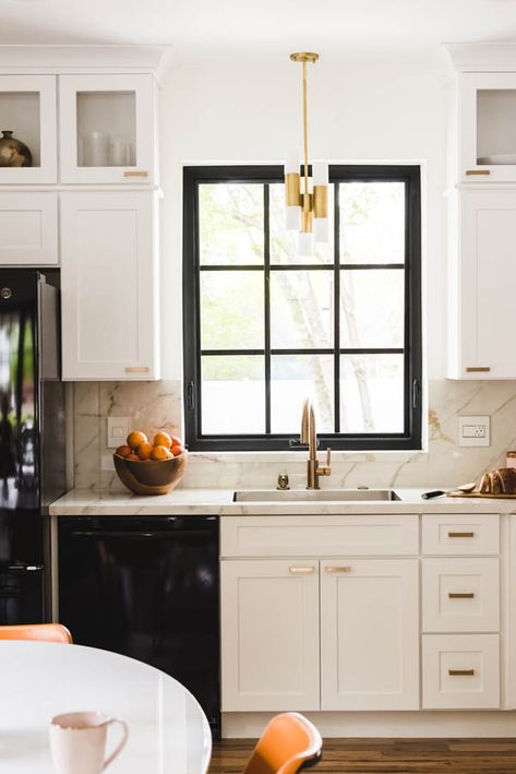 White Cabinets Black Appliances, Offers Design, Black Appliances Kitchen, Black Appliances, White Appliances, Mid Century Modern Kitchen, One Room Challenge, Quality Cabinets, Room Challenge