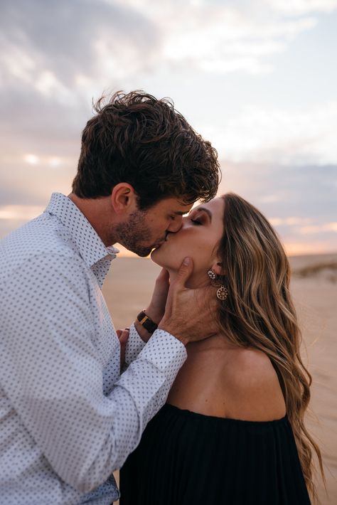 outer banks engagement - jockey's ridge engagement photographer - north carolina wedding photographer Best First Kiss Poses, Couple Poses Reference Kisses, Courtroom Drawing, Karate Training, Couple Kissing, Romantic Couples Photography, Romantic Photos Couples, Wedding Couple Poses Photography, Cute Couples Hugging