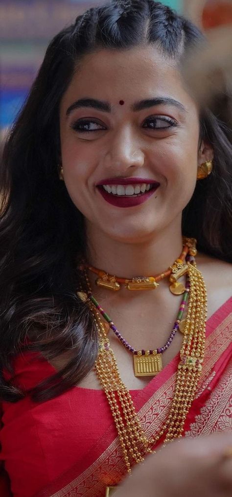 Surveen Chawla, Rashi Khanna, Rashmika Mandanna, Actress Without Makeup, Glamour Beauty, Beauty Face Women, Beautiful Dresses Short, Actress Pics, Beautiful Smile Women