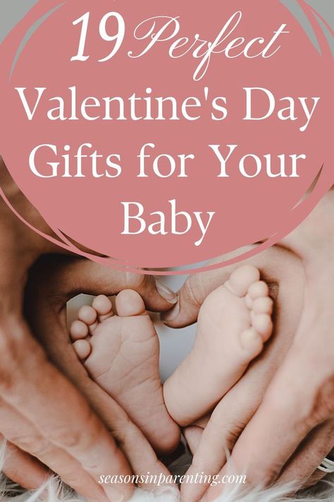 mom and dad holding baby's feet in the shape of a heart Babies First Valentines Day Gift, Valentine Ideas For Babies, Baby First Valentines Day Gift, Valentine Gifts For Babies, Valentines Gifts For Baby, Infant Valentine Gift Ideas, Baby Boy First Valentines Day, Valentines For Baby, Valentines For Babies