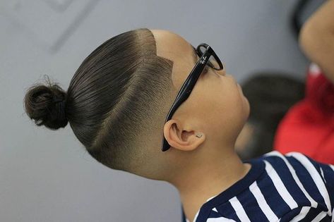 Kid Bun With Line Up  #hairstyles #hair #hairstylesideas #HairstylesforMenwithLine Kids Man Buns, Baby Boy Long Hair, Boys Long Hairstyles Kids, Man Bun Haircut, Hairstyles Boy, Boys Fade Haircut, Boy Braids Hairstyles, Cool Boys Haircuts, Man Bun Hairstyles