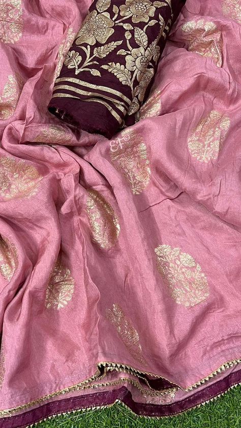 Munga Crape Silk Sarees Crape Silk Sarees, Munga Silk Saree, Sarees Ideas, Saree Colours, Netted Blouse Designs, Latest Silk Sarees, Stitching Designs, Banaras Sarees, Fabric Stitching