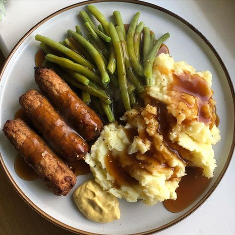 Sausage And Mash, Bangers And Mash, Grilled Sausage, Food Inspo, Sausage Recipes, Sausages, Dijon Mustard, Dijon, Meal Ideas