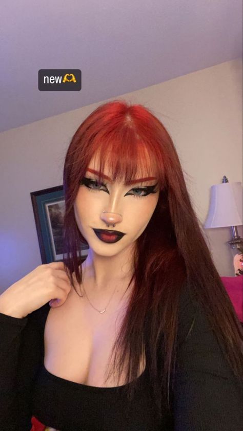 Halloween Makeup For Red Hair, Red Hair Goth Makeup, Red Hair Black Eyebrows, Red Goth Hair, Scorpio Rising Makeup, Vampire Aesthetic Makeup, Kawaii Makeup Looks, Red Hair Vampire, Black Goth Makeup