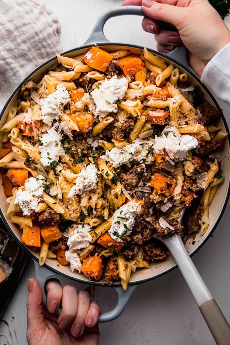 This Butternut Squash Pasta with Sausage & Goat Cheese is the ultimate comfort food - Creamy, cheesy, a little bit spicy, and easily devoured by the spoonful! // recipes // sauce easy // sage Butternut Squash Pasta With Sausage, Butternut Squash Goat Cheese, Squash Goat Cheese, Butternut Squash Recipes Pasta, Squash Pasta Recipe, Goat Cheese Pasta, Today Is Monday, Pasta With Sausage, Butternut Squash Pasta