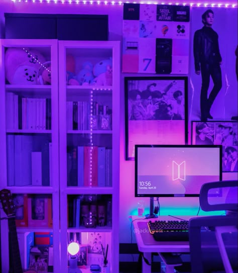 Purple Aesthetic Bedroom Ideas Modern, Room Decor Bedroom Aesthetic Purple, Room Disin, Dark Purple Room Ideas, Dark Purple Bedroom Aesthetic, Army Bts Room Ideas, Bedroom Purple Aesthetic, Dark Purple Room Aesthetic, Bts Room Aesthetic