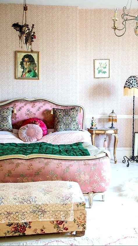 Pearl Lowe, Home Bedroom Design, Pink Room Decor, Pretty Room, Dreamy Room, Room Redo, Apartment Decor Inspiration, Living Styles, Pink Room