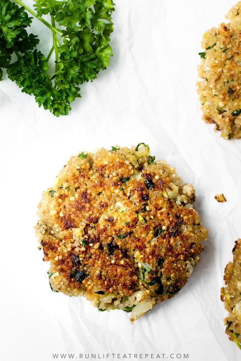 These simple crispy quinoa patties are so versatile and a great meatless options that even meat eaters will love! Make them at the beginning of the week to enjoy for lunches or dinner! Quinoa Patties, Crispy Quinoa, Quinoa, The Beginning, Meat