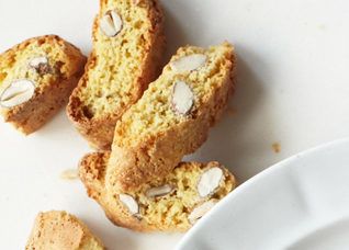 Just wanted to share this delicious recipe from Lidia Bastianich with you - Buon Gusto! Almond Biscottini Biscotti Almond, Lidia's Recipes, Pumpkin Biscotti, Italian Biscotti, Italian Biscuits, Pistachio Biscotti, Lemon Drop Cookies, Small Batch Baking, Lidia Bastianich