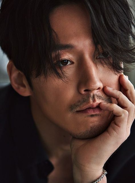 Vasco Lookism, Asian Men Hairstyle, Korean Drama Tv, Weak In The Knees, Handsome Asian Men, Jang Hyuk, Asian Eyes, Kdrama Actors, Photo Reference