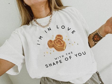 I'm in Love With the Shape of You Mickey Waffle Disney - Etsy UK Disney Snacks Shirt, Fun Disney Shirts, Matching Disney Outfits, Trendy Disney Outfits, Disney Fashion Outfits, Mickey Waffle, Disney Trip Outfits, Matching Tshirts, Cute Disney Outfits