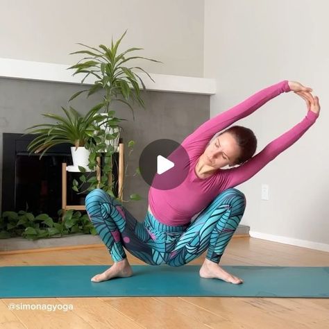 Yoga Daily Flow on Instagram: "When I want to get a short movement session in I usually go for mobility drills to brings warmth to muscles and joints. Body feels alive and ready for the day or more limber after a long day sitting in front computer. . . . Post by @simonagyoga  . . . . #yogafitness #yogastrength #yogamobility #yogamovement #hipmobility #mobilityexercises #functionalmovement #strengthandmobility #hipmobilityexercises #yogadrills #yogatutorial #yogafeelsgood #yogapractice #yogaeverydamnday #yogapracticenotyogaperfect #yogalife #yogamoves #movementislife" Leg Toning, Functional Yoga, Daily Flow, Mobility Drills, Hip Mobility Exercises, Stretching Exercise, Yoga Daily, Yoga Flows, Yoga Movement