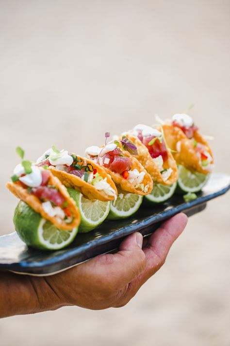 Poke Dinner Party, Taco Plating Ideas, Fine Dining Tacos, Fine Dining Mexican Cuisine, Fancy Mexican Food Plating, Fine Dining Mexican Food, Elevated Tacos, Mexican Food Plating, Taco Plating