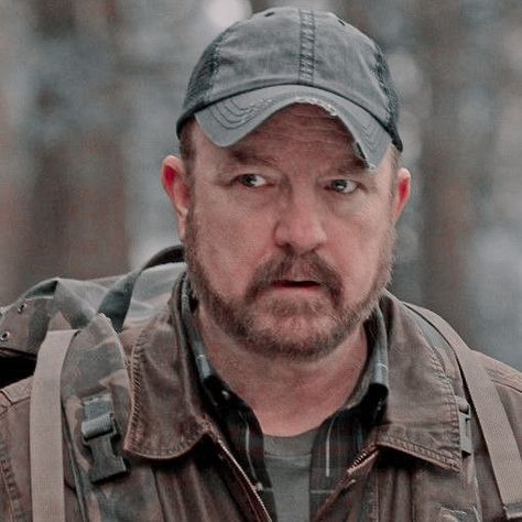 Supernatural Bobby Singer, Bobby Supernatural, Men Faceclaims, Spn Characters, Bobby Singer Supernatural, Supernatural Bobby, Sam And Dean Supernatural, Spn Dr, Jim Beaver