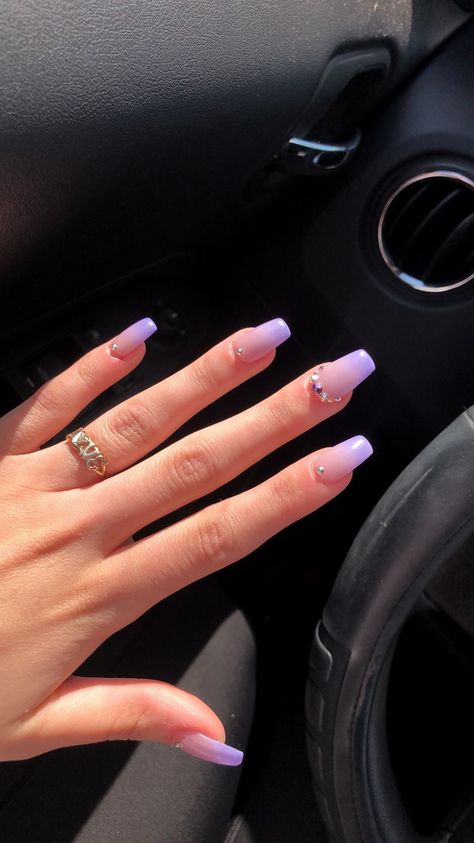 Purple French Tip With Gems, Nail Inspo Lilac, Lavender Nails Design, Purple Nails With Gems, Cute Lavender Nails, L Nails, Ombre Gel Nails, Purple Ombre Nails, Purple Acrylic Nails