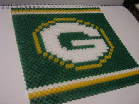 pp_greenbay | Flickr - Photo Sharing! Logo Perler Beads, Green Bay Packers Crafts, Pony Bead Animals, Packers Logo, Diy Kandi Bracelets, Green Bay Packers Logo, Plastic Canvas Books, Melty Bead Patterns, Melting Beads