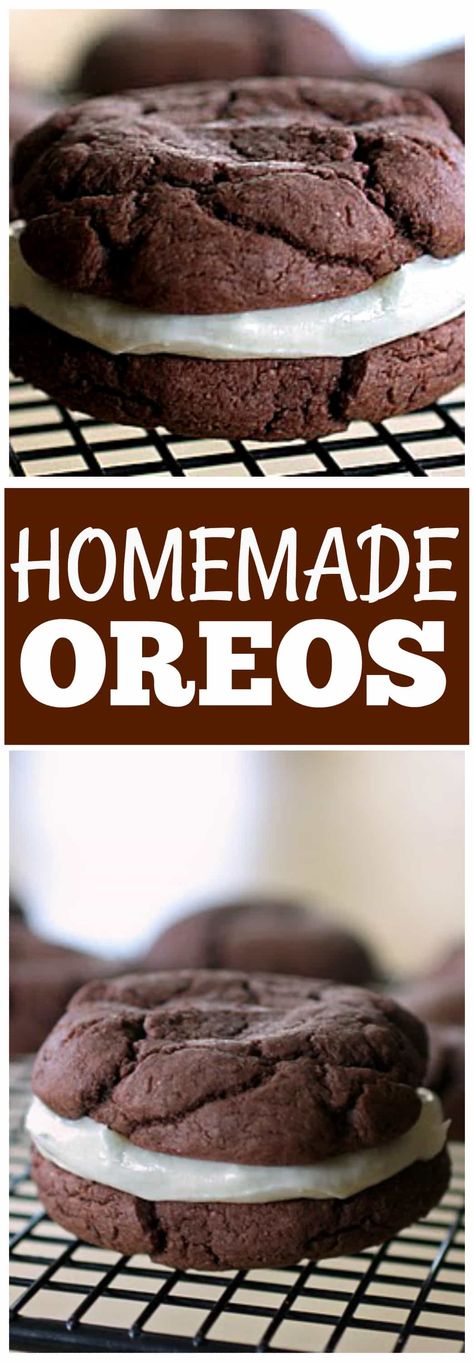 These Homemade Oreos are devil's food cake sandwich cookies with a cream cheese frosting inside. the-girl-who-ate-everything.com Diy Food Bar, Homemade Oreos Recipe, Forest Cupcakes, Homemade Oreos, Hot Chocolate Fudge, Devil's Food Cake, Cake Sandwich, Whoopie Pie, Devils Food Cake