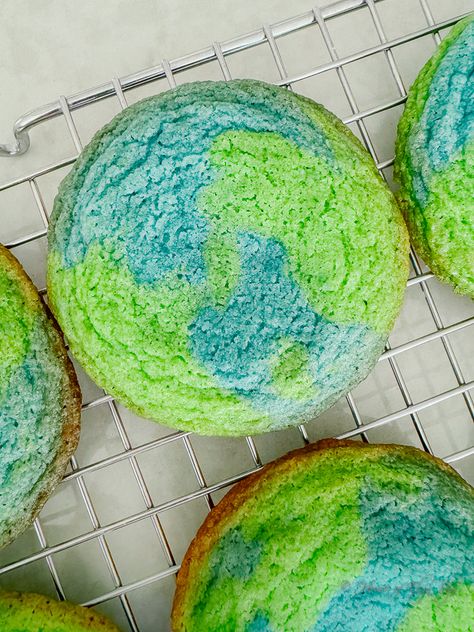 Blue and green sugar cookies that resemble land and sea. Earth Cookies, How To Make Earth, Rosemary Shortbread Cookies, Macadamia Cookies, Gluten Free Ice Cream, Leftover Dough, White Chocolate Macadamia, Vanilla Sugar Cookie, Vanilla Flavor