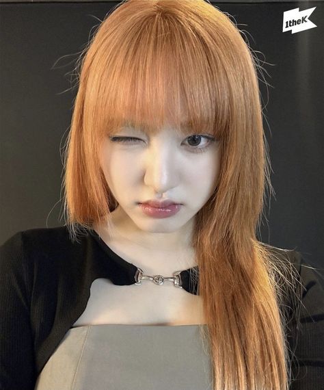 Ginger Liz Kpop Ginger Hair, Kpop Idols Orange Hair, Red Ginger Hair, Red Ginger, Ginger Girls, Side Bangs, Hair Reference, Orange Hair