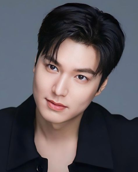 Most Handsome Korean Actors, Boys Before Flowers, Neat Casual Outfits, Lee Min Ho Photos, Bts V Pictures, Men Hairstyles, Joon Gi, Lee Joon, Lee Minho