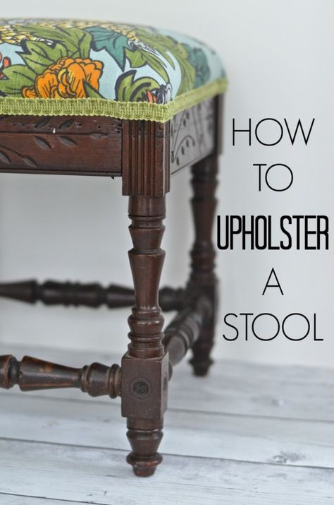 Ever wonder how to upholster an ottoman or simple stool? This tutorial walks you through the entire process. With video! Reapolstering Stools, Diy Upholstered Stool, Stool Refurbish, Reupholster Stool, Simple Stool, How To Upholster, Stool Upholstery, Upholstered Stool, Furniture Rehab