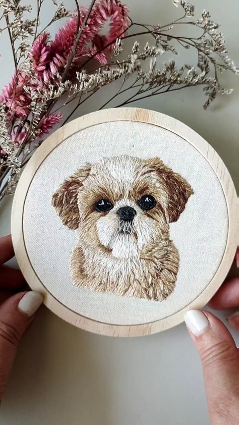 Perro Shih Tzu, Punch Needle Patterns, Pola Sulam, Punch Needle, Shih Tzu, Embroidery Art, Embroidery Patterns, Cross Stitch, Teddy Bear