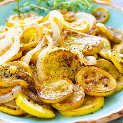 Southern Squash And Onions, Air Fryer Squash And Onions, Squash And Onions Southern, Fried Squash Recipes, Stewed Squash, Fried Yellow Squash, Sauteed Summer Squash, Squash And Onions, Crookneck Squash