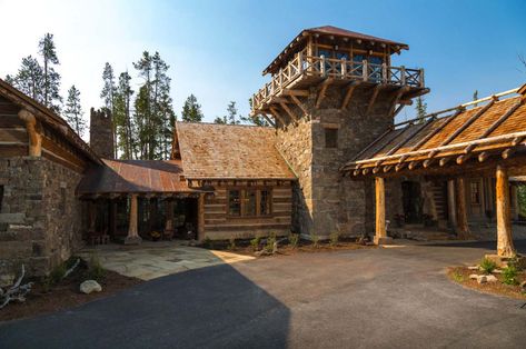 Rustic log cabin luxury defined in this Rocky Mountain getaway Cabin Luxury, Yellowstone Club, Log Home Designs, Rustic Log Cabin, Big Sky Montana, Mountain Getaway, Tower House, Rustic Home Design, Unique Buildings