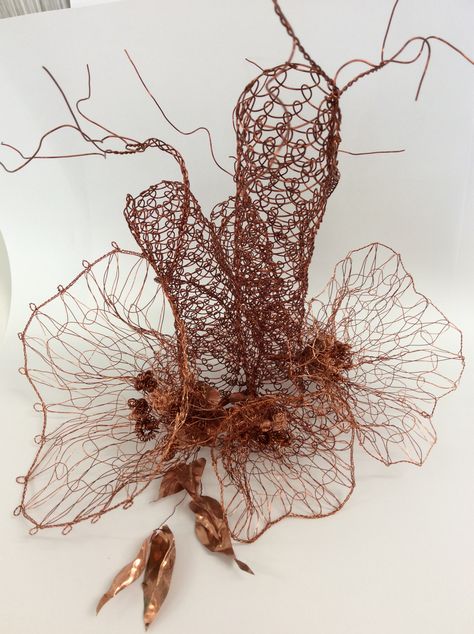 Lace Sculpture, Textiles Techniques, Fascinator Headband, Body Adornment, Portfolio Inspiration, Wire Sculpture, Organic Design, Bobbin Lace, New Theme