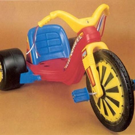 1978 BIG WHEEL..... Ahhhh those were the days! Brings back some good memories /my little sisters had these and would try to run me over in the driveway. 1970s Toys, 90s Toys, 80s Toys, Big Wheel, Vintage Memory, Childhood Toys, Retro Toys, Classic Toys, Great Memories