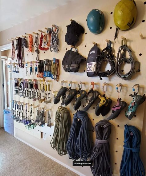 Climbing Gear Organization, Gear Room Organization, Outdoor Gear Organization, Outdoor Gear Storage, Tactical Wall, Gear Room, Ski Room, Garage Organisation, Wall Climbing