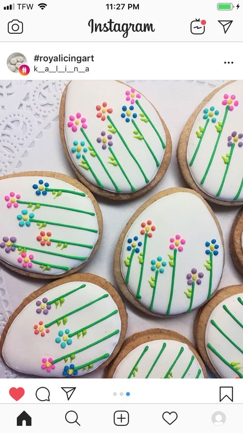 Easter Flooded Cookies, Easy Spring Cookies Decorated, Easter Egg Sugar Cookies Decorated Easy, Easter Eggs Sugar Cookies, Spring Cookies Royal Icing, Egg Sugar Cookies Decorated, Round Easter Sugar Cookies Decorated, Easter Egg Cookies Decorated, Easter Sugar Cookies Decorated