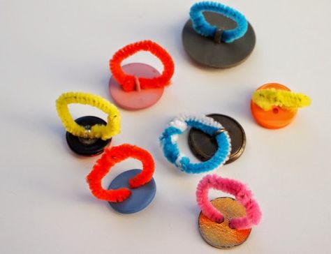 Button Crafts For Kids, Girls Bracelets, Rings Pink, General Ideas, Kids Rings, Library Programs, Kids Projects, Pipe Cleaners, Button Rings