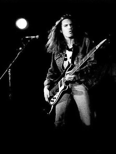 Metallica Art, Cliff Burton, Silly Bands, Kirk Hammett, Metal Bands, Guitarist, Oklahoma, Metallica, Guitar