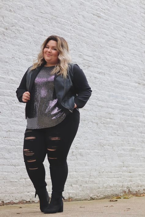 Female Biker Outfit Plus Size, Rock Chic Outfits Plus Size, Rocker Chic Style Glam Rock Plus Size, Comfy Concert Outfit Plus Size, Plus Size Rocker Outfits, Plus Size Vegas Outfits Winter, Casual Alternative Outfits Plus Size, Plus Size Dark Outfits, Plus Size Outfits Concert